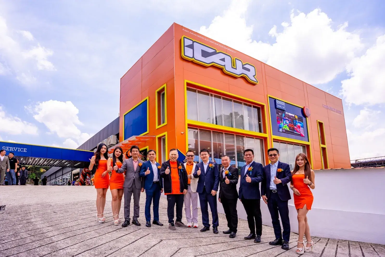 iCAUR MALAYSIA OPENS FLAGSHIP DEALERSHIP IN  DAMANSARA